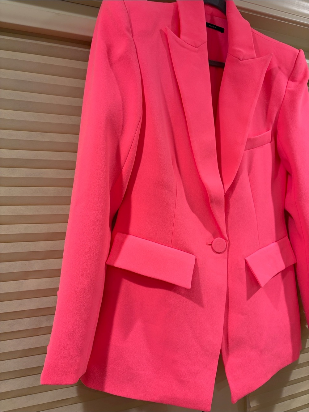 NWOT Alex Perry Vibrant Hot Pink Single-Button Tailored Blazer - Picture 3 of 8